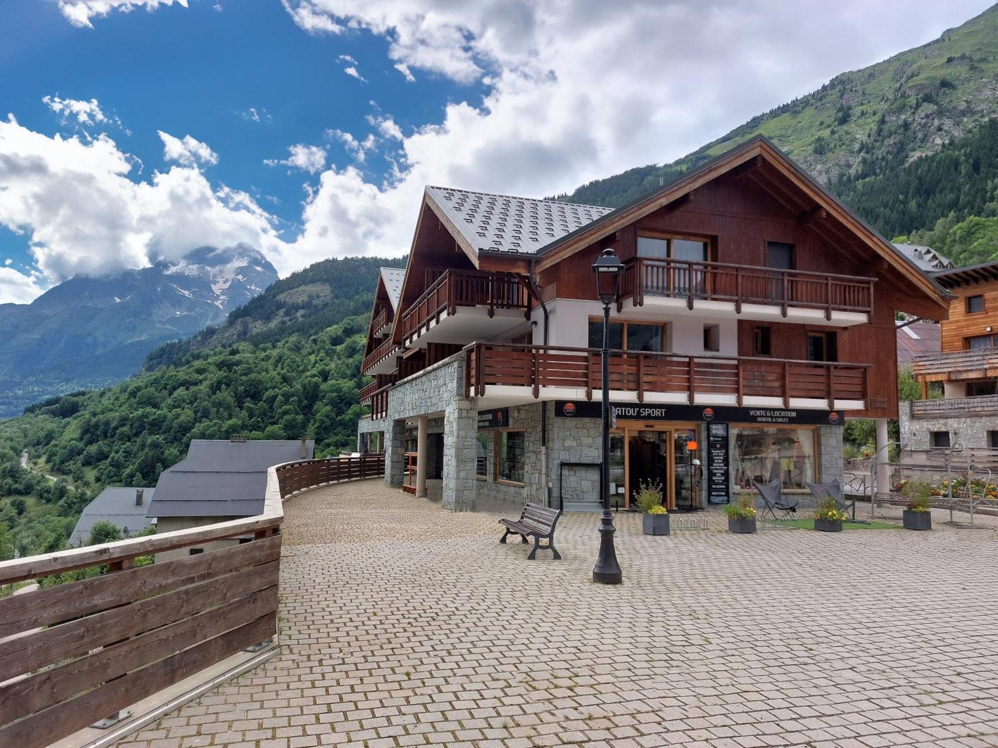 Aparthotel Terresens - Le Saphir Vaujany Zewnętrze zdjęcie